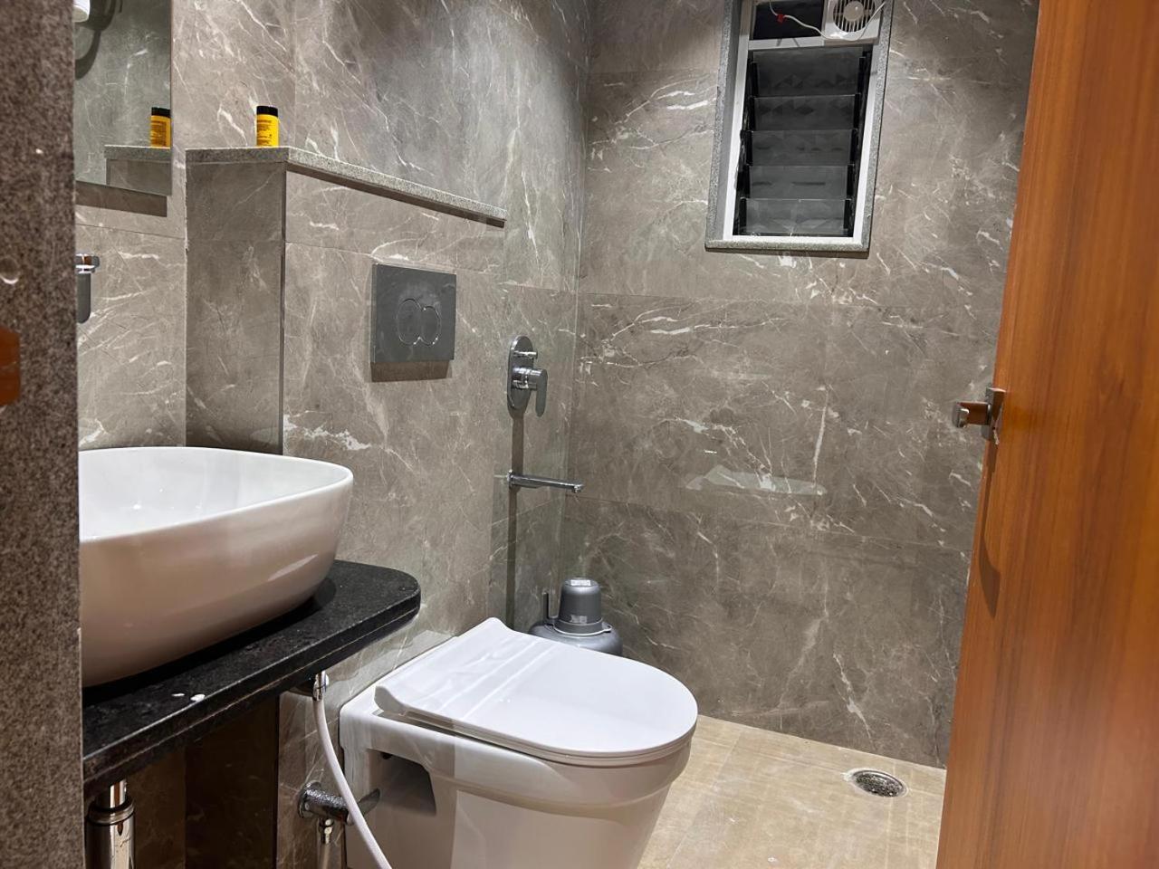 Hotel Neem Heritage Ширді Екстер'єр фото