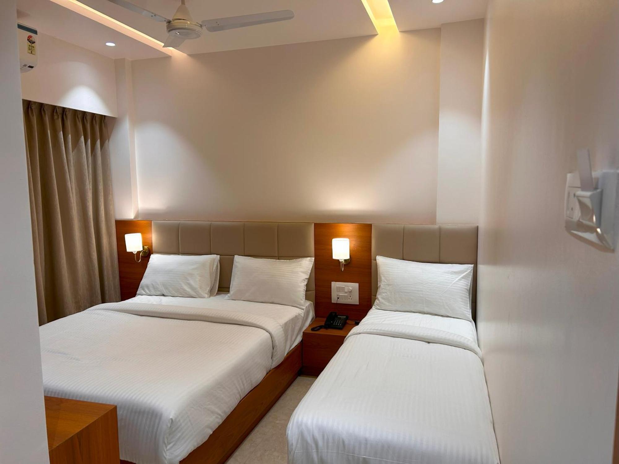 Hotel Neem Heritage Ширді Екстер'єр фото